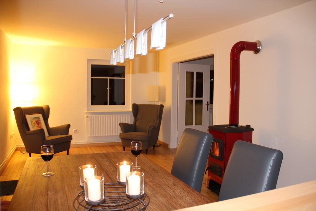 Die Kleine Villa Zimmert Exteriör bild